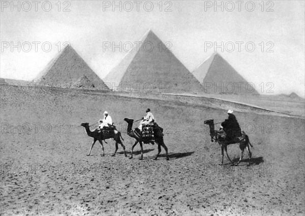 The Pyramids of Giza, Cairo, Egypt, c1920s. Artist: Unknown