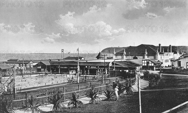 The open air swimming baths, Durban, South Africa. Artist: Unknown