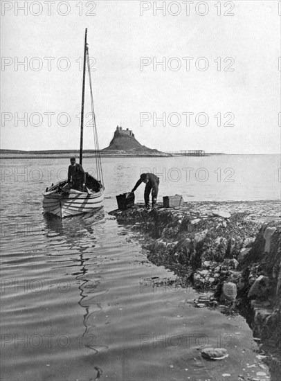 Holy Island, Northumberland, 1924-1926. Artist: Alfred Hind Robinson