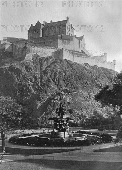 The Castle and Ross Fountain, Edinburgh, 1924-1926.Artist: Alfred Hind Robinson