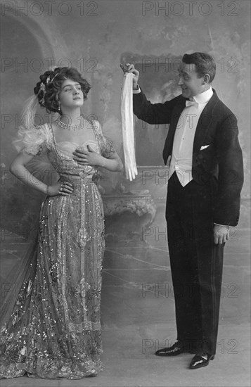 Lily Elsie and Joseph Coyne in The Merry Widow, c1907. Artist: Unknown