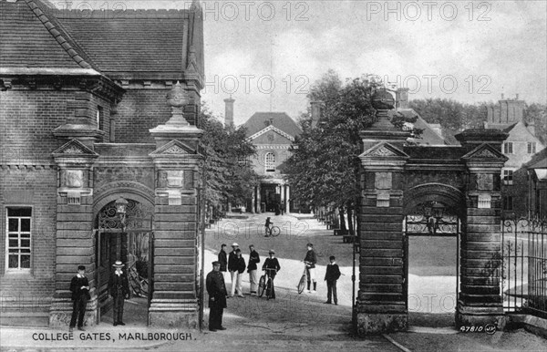 The entrance to Marlborough College, Marlborough, Wiltshire, early 20th century. Artist: Unknown