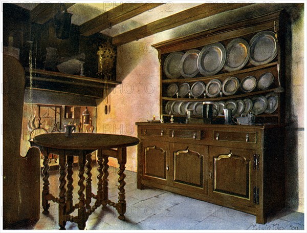 Oak Welsh dresser, 1910.Artist: Edwin Foley