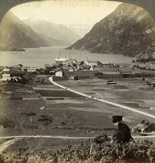 Odda, Hardangerfjord, Norway.Artist: Underwood & Underwood