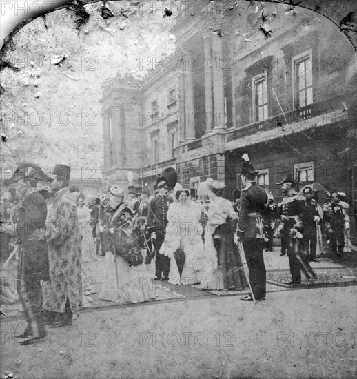Review of Indian and Colonial troops by HM the King, Buckingham Palace, London.Artist: Excelsior Stereoscopic Tours