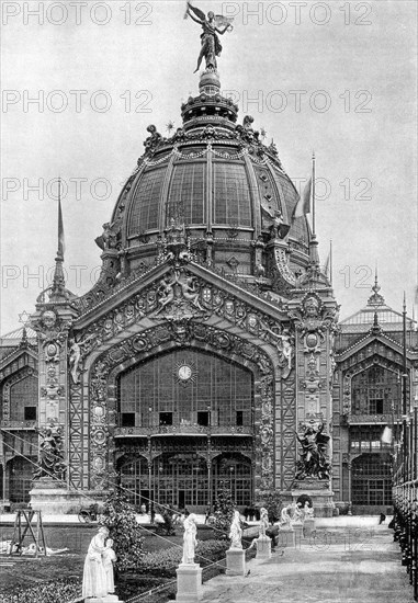 The Central Dome, Universal Exposition, Paris, 1889. Artist: Unknown