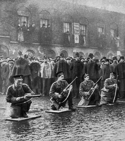 Standoff on Sidney Street, Stepney, London, 3rd January 1911 (1937).Artist: Central Press