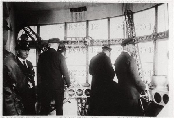 Pilot's compartment, Zeppelin LZ 127 'Graf Zeppelin', 1933. Artist: Unknown