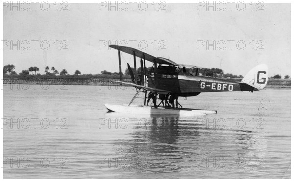 Alan Cobham's De Havilland DH50 landing on the Tigris, Iraq, 1926. Artist: Unknown