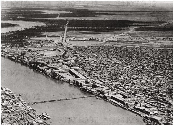 Baghdad from an aeroplane, Iraq, 1925. Artist: A Kerim