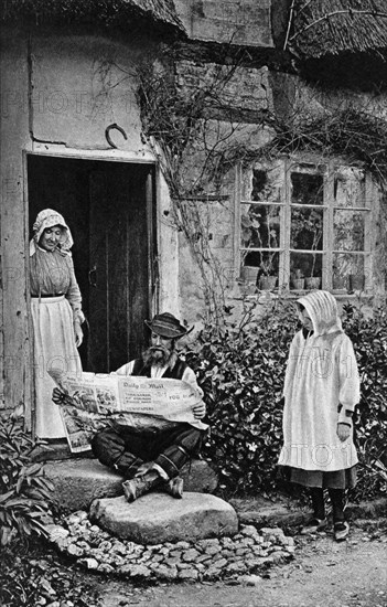A man reading The Daily Mail, Shropshire, c1922. Artist: AW Cutler