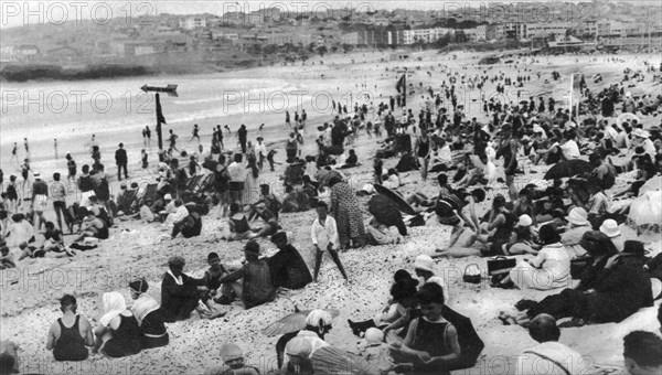 Bondi Beach, Sydney, New South Wales, Australia, c1924. Artist: Unknown