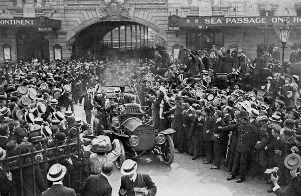 Louis Blériot on his way to the Savoy Hotel, London, 25 July 1909. Artist: Unknown