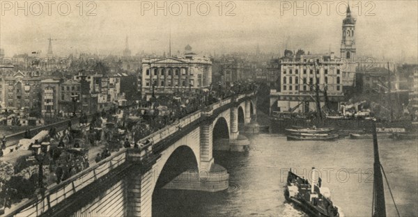 London Bridge, c1906. Artist: Unknown