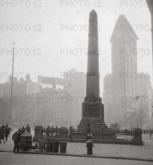 Flatiron Building, New York City, USA, 20th century. Artist: J Dearden Holmes