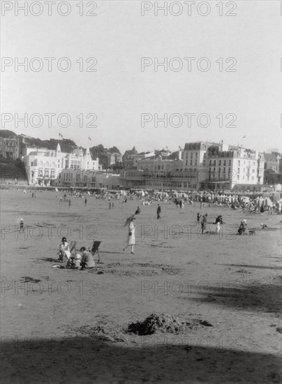 The beach, Dinard, Brittany, 20th century. Artist: Unknown