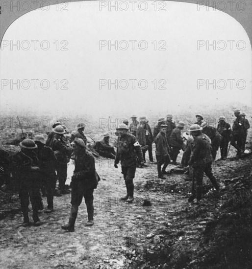 Attending to the wounded on the Menin Road, Ypres, Flanders, Belgium, World War I, c1914-c1918. Artist: Realistic Travels Publishers