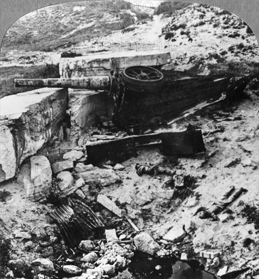 Destroyed German defence battery, Mariakerke, Belgium, World War I, c1914-c1918. Artist: Realistic Travels Publishers