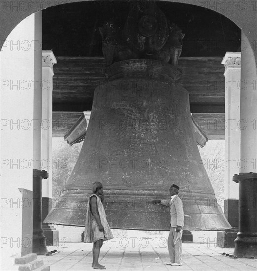 Largest perfect bell in the world, Mingun, Burma, 1908. Artist: Stereo Travel Co