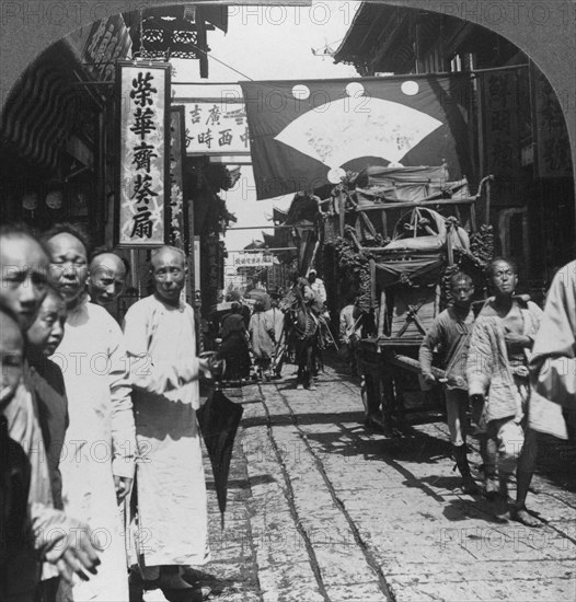 'A spirit chair, funeral pageant of a wealthy man', Nanking (Nanjing), China, 1906. Artist: The Fine Art Photographers Co