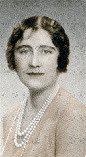 HRH The Duchess of York (1900-2002), 1935.  Artist: Bertram Park