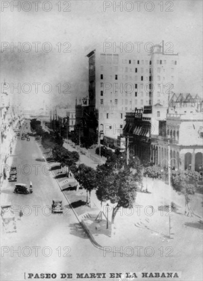 Paseo de Marti in Havana, 1920s. Artist: Unknown