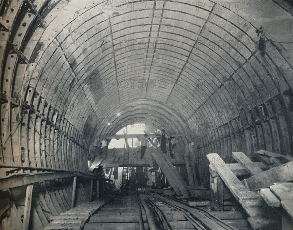 Modern Emulation of Piranesi: No. 3 escalator tunnel at Piccadilly Circus Station, 1929. Artist: Unknown