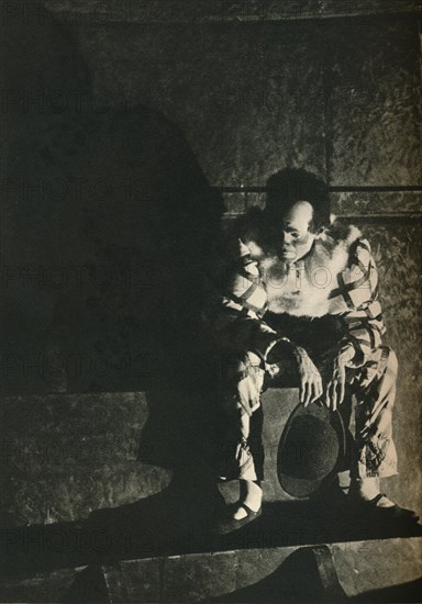 A clown by Mario Van Bucovich, c1927. Artist: Mario Van Bucovich.