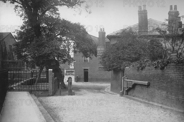 'The Causeway, Wandsworth, Showing the Pound', c1895, (1912). Artist: Unknown.