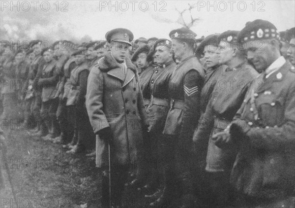 The Prince of Wales talking to a British soldier at the front, World War I, c1914-c1918 (1936). Artist: Unknown.