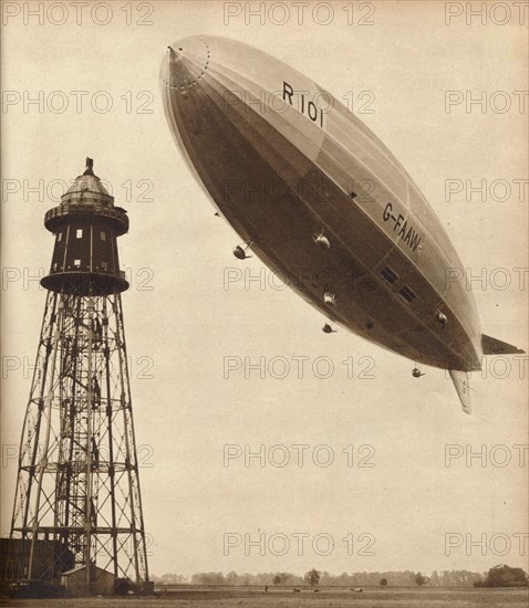 'The R101', 1930, (1938). Artist: Unknown.