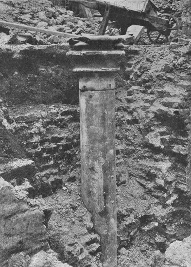 A column of the hall of Blackfriars Priory, City of London, 1906. Artist: Unknown.