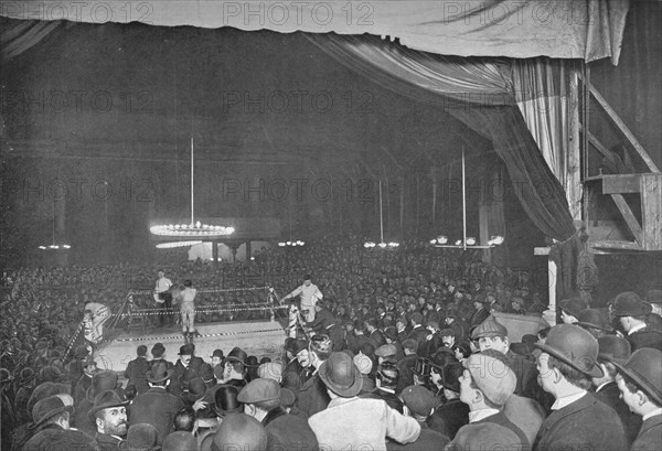 Boxing at Wonderland, London, c1903 (1903). Artist: Unknown.