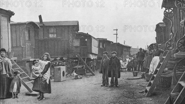 A travellers' encampment, Battersea, London, c1903 (1903). Artist: Unknown.