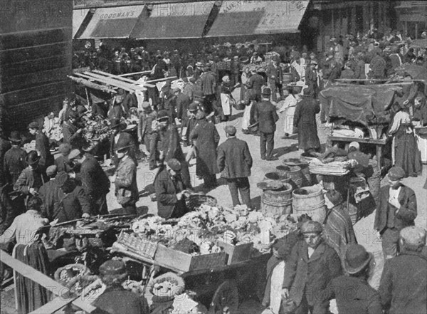 Goulston Street on Sunday morning, London, c1901 (1901). Artist: Unknown.