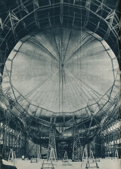 The internal structure of the airship R101, c1929 (c1937). Artist: Unknown.