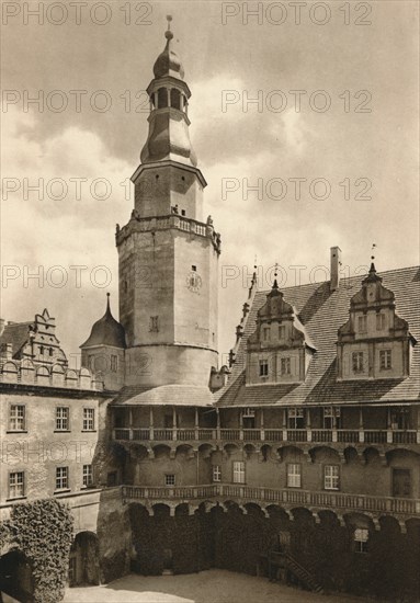 'Oels (Schlesien) - Courtyard of the Castle', 1931. Artist: Kurt Hielscher.