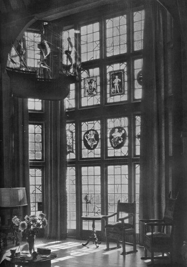 Lving room bay window, house of William Clarkson Van Antwerp, Burlingame, California, 1922. Artist: Unknown.