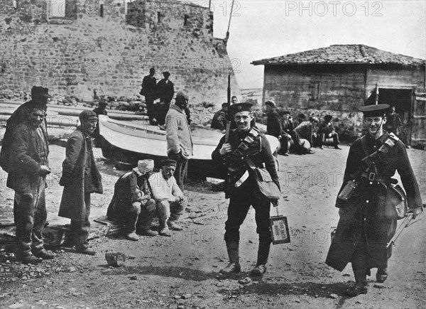 'Landing party of marines during the early part of operations against the Dardanelles', 1915. Artist: Unknown.