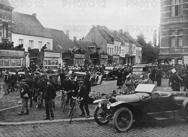 ''The part played by motor transports in the retreat from Antwerp', 1914. Artist: Unknown.