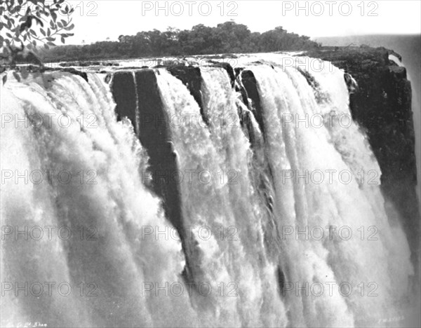 'The Victoria Falls', 1910. Artist: FW Sykes.