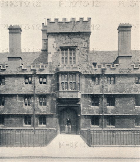 'The Gateway, Wadham College, Oxford', 1903. Artist: Unknown.