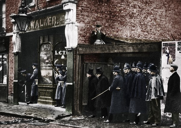 The Sidney Street siege, Whitechapel, London, 1911, (1935).  Artist: Unknown.