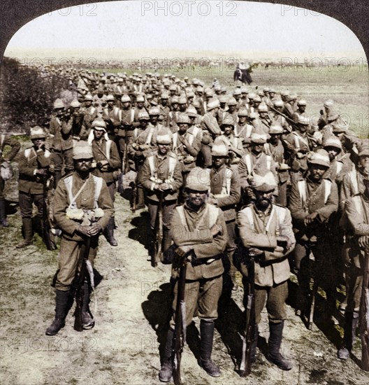 The Guards Brigade on the march to Kroonstadt, South Africa, Boer War, 1900.  Artist: Underwood & Underwood.