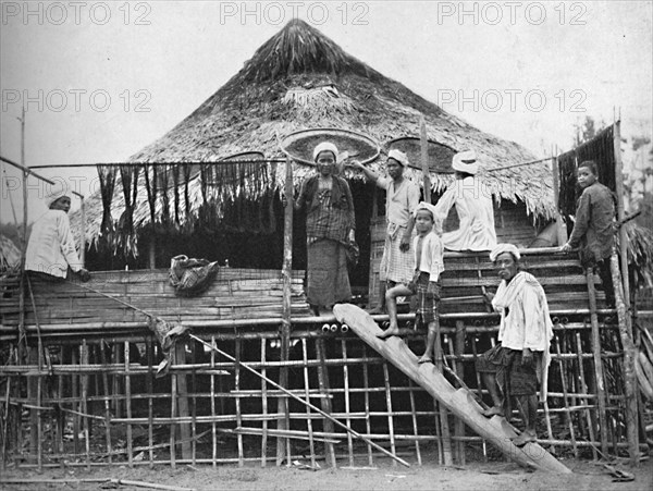 Hindu fakirs and a native dwelling, 1902. Artist: Bourne & Shepherd.