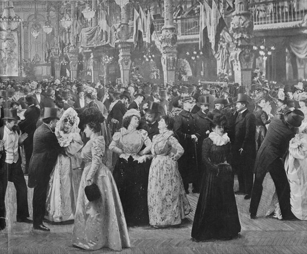 'Le Casino De Paris', 1900. Artist: Unknown.