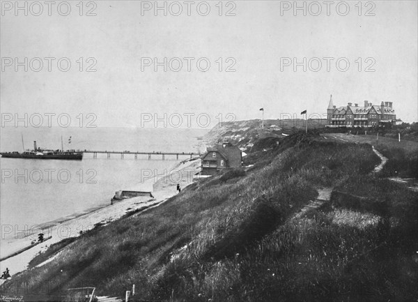 'Totland Bay - An Excursion Steamer at the Pier', 1895. Artist: Unknown.