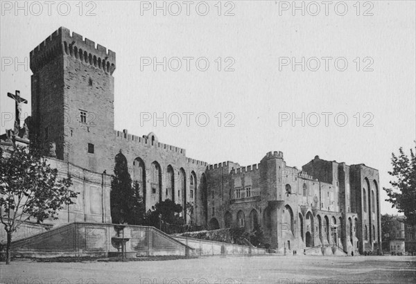 'Avignon - Popes Palace', c1925. Artist: Unknown.