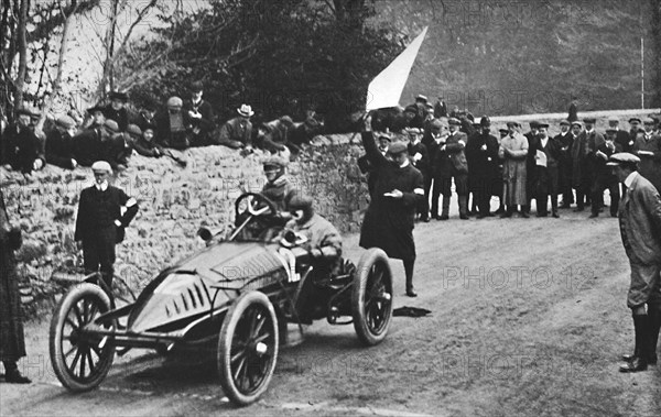 'An early Wolseley in the Isle of Man (1904)', 1904, (1937). Artist: Unknown.