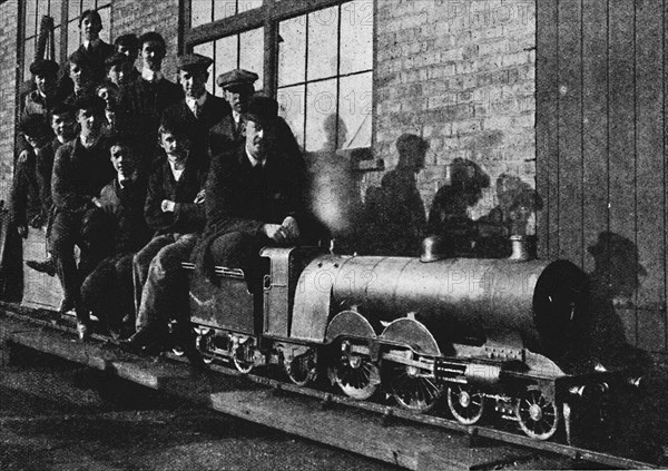 'Testing A Miniature Atlantic Engine at Northampton', 1926. Artist: Unknown.